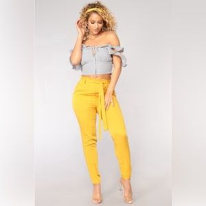 Fashion Nova “New Classic” Tie Waist Pants - Mustard
Size: XL